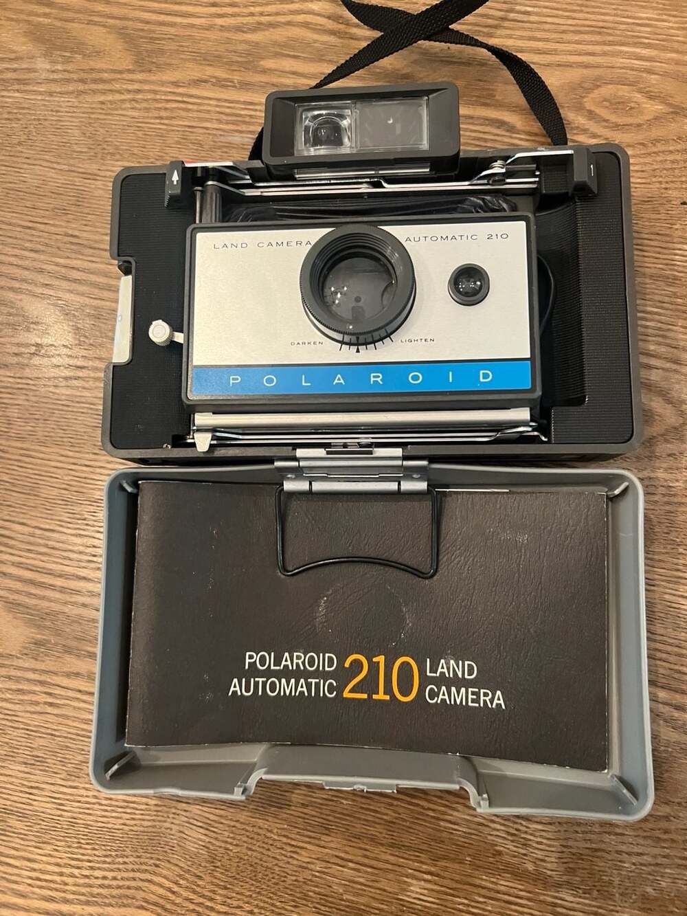 Vintage Polaroid Automatic 210 Land Camera